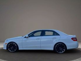 2011 MERCEDES-BENZ E-CLASS SEDAN V8, 5.5 LITER E 550 SEDAN 4D