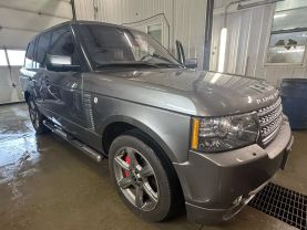 2011 Land Rover Range Rover - Image 17