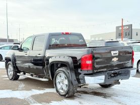 2009 CHEVROLET SILVERADO 1500 CREW CAB PICKUP V8, FLEX FUEL, 5.3 LITER LTZ PICKUP 4D 5 3/4 FT