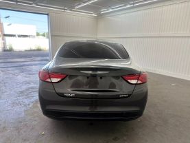2016 CHRYSLER 200