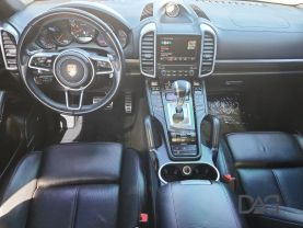2017 PORSCHE CAYENNE SUV