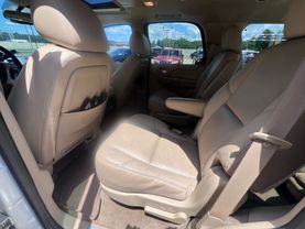 2011 CADILLAC ESCALADE SUV V8, FLEX FUEL, 6.2 LITER SPORT UTILITY 4D