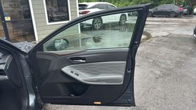 2019 Toyota Avalon - Image 21