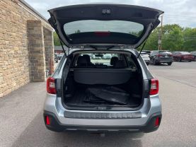 2019 SUBARU OUTBACK WAGON 4-CYL, 2.5 LITER 2.5I LIMITED WAGON 4D - Gesner Auto Inc in Taunton, MA, 41.88613, -71.14527
