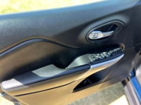 2018 JEEP CHEROKEE SUV 4-CYL, ZERO EVAP, 2.4 LITER LATITUDE PLUS SPORT UTILITY 4D - The Auto Lot