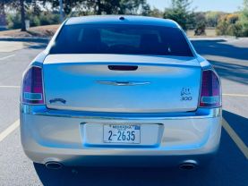 2011 CHRYSLER 300 SEDAN V6, 3.6 LITER LIMITED SEDAN 4D