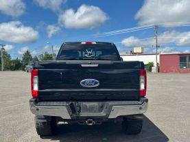 2018 FORD F350 SUPER DUTY CREW CAB PICKUP V8, TURBO DIESEL, 6.7L LARIAT PICKUP 4D 6 3/4 FT