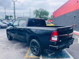 2021 RAM 1500 CREW CAB PICKUP V8, HEMI, ETORQUE, 5.7 LITER BIG HORN PICKUP 4D 5 1/2 FT