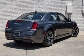 2016 CHRYSLER 300 SEDAN V6, 3.6 LITER 300S SEDAN 4D