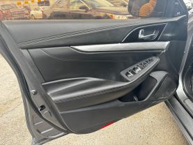 2017 NISSAN MAXIMA SEDAN V6, 3.5 LITER SL SEDAN 4D