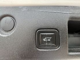 2020 Chevrolet Equinox Premier Sport Utility 4d - Image 22