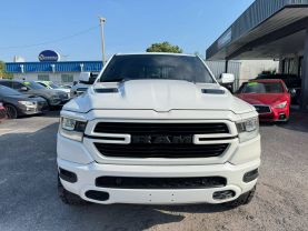 2019 RAM 1500 CREW CAB