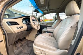 2012 TOYOTA SIENNA VAN - AUTOMATIC - Gentle Carmen Auto