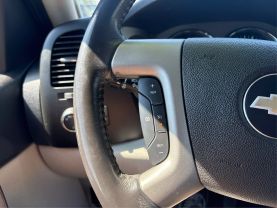 2009 CHEVROLET SILVERADO 1500 CREW CAB PICKUP V8, FLEX FUEL, 5.3 LITER XFE PICKUP 4D 5 3/4 FT