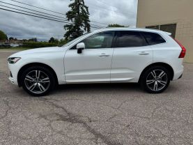 2020 VOLVO XC60 SUV 4-CYL, DRIVE-E, TURBO, 2.0 LITER T5 MOMENTUM SPORT UTILITY 4D