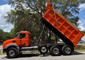 2016 MACK GU813 - - -