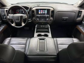 2018 GMC SIERRA 1500 CREW CAB PICKUP V8, ECOTEC3, 6.2 LITER DENALI PICKUP 4D 5 3/4 FT