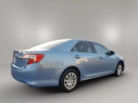 2014 TOYOTA CAMRY SEDAN 4-CYL, 2.5 LITER LE SEDAN 4D at The One Autosales Inc in Phoenix , AZ 85022  33.60461470880989, -112.03641575767358
