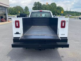 2019 FORD F250 SUPER DUTY CREW CAB 8FT KNAPHEIDE SERVICE BED TRUCK SERVICE/UTILITY TRUCKS V8, 6.2 LITER XL PICKUP 4D - Eddies Auto Sales