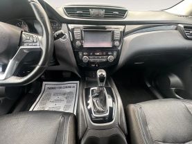 2017 Nissan Rogue Sport Sl Sport Utility 4d - Image 11