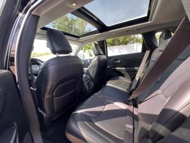 2019 JEEP CHEROKEE SUV V6, 3.2 LITER LIMITED SPORT UTILITY 4D