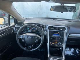 2017 FORD FUSION SEDAN 4-CYL, 2.5 LITER SE SEDAN 4D