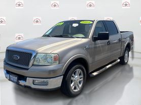 2004 FORD F150 SUPERCREW CAB PICKUP V8, 5.4 LITER LARIAT PICKUP 4D 5 1/2 FT