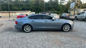 2017 VOLVO S90
