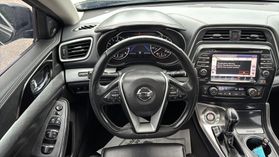 2017 Nissan Maxima - Image 32