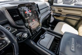 2019 RAM 1500 CREW CAB PICKUP V8, HEMI, ETORQUE, 5.7 LITER LIMITED PICKUP 4D 5 1/2 FT