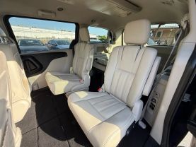 2016 CHRYSLER TOWN & COUNTRY