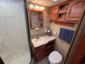 Used 2006 GEORGETOWN BY FOREST RIVER SE SERIES - - 350DS FORD - LA Auto Star located in Virginia Beach, VA