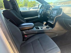 2016 JEEP GRAND CHEROKEE SUV V6, VVT, 3.6 LITER LAREDO E SPORT UTILITY 4D