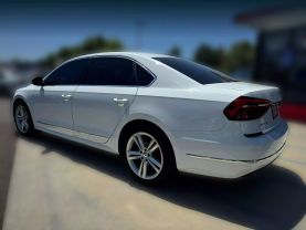 2017 VOLKSWAGEN PASSAT SEDAN 4-CYL, TURBO, 1.8 LITER 1.8T SE SEDAN 4D
