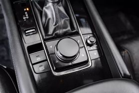2019 MAZDA MAZDA3 HATCHBACK 4-CYL, SKYACTIV-G, 2.5 LITER PREMIUM HATCHBACK 4D