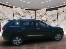 2011 JEEP GRAND CHEROKEE SUV V8, 5.7 LITER LIMITED SPORT UTILITY 4D