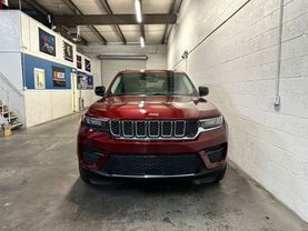 2023 JEEP GRAND CHEROKEE SUV V6, VVT, 3.6 LITER LAREDO SPORT UTILITY 4D