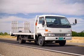 1997 TOYOTA DYNA TRUCK 15B-FT CAR HAULER
