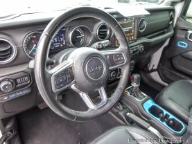 -2022 Jeep Wrangler Unlimited 4xe - Image 10