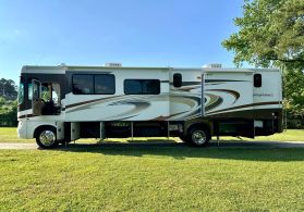 Used 2007 GEORGETOWN BY FOREST RIVER GEORGETOWN XL - - 370TS - LA Auto Star located in Virginia Beach, VA
