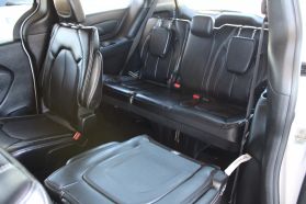 2024 Chrysler Pacifica - Image 8