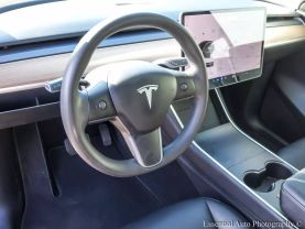 -2020 Tesla Model Y - Image 10