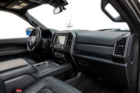 2020 Ford Expedition - Image 19