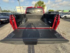 2017 FORD F150 SUPERCREW CAB PICKUP V6, ECOBOOST, 2.7T LARIAT PICKUP 4D 5 1/2 FT