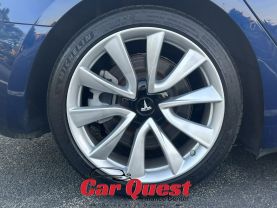 2018 Tesla Model 3 - Image 32