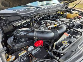 2017 FORD F250 SUPER DUTY CREW CAB PICKUP V8, TURBO DIESEL, 6.7L PLATINUM PICKUP 4D 6 3/4 FT