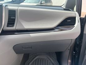 2018 TOYOTA SIENNA VAN V6, 3.5 LITER XLE MINIVAN 4D