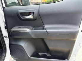 2017 TOYOTA TACOMA DOUBLE CAB PICKUP V6, 3.5 LITER TRD OFF-ROAD PICKUP 4D 5 FT