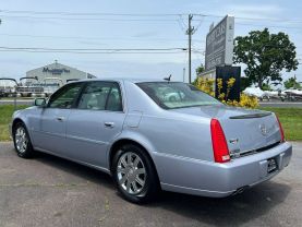 2006 Cadillac Dts Sedan 4d - Image 4