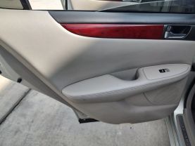 2004 LEXUS ES SEDAN V6, 3.3 LITER ES 330 SEDAN 4D